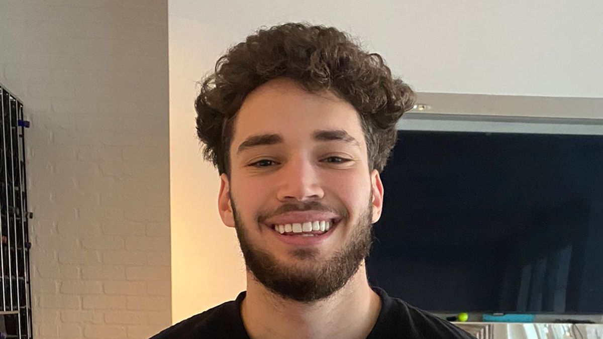 Adin ross's net worth and how he is again using content to get rich and famous. A case study. (updated)