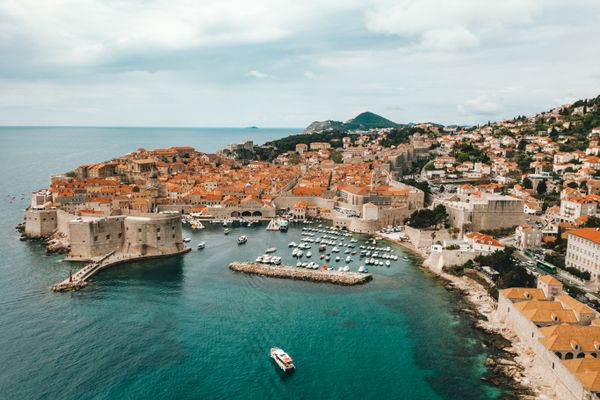 How to invest in Croatia. Lussern is investing heavily in Croatian real estate. You should too. Heres how to do it.
