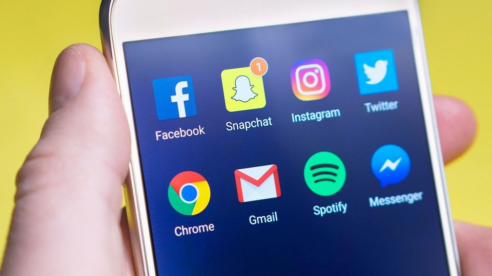 Which email marketing service can you use to get more social media likes in 2025