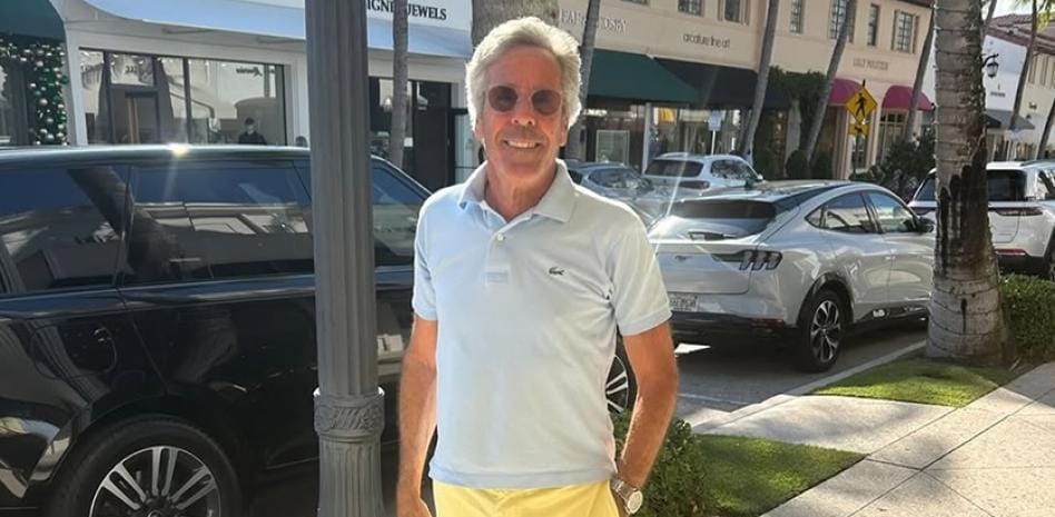 Palm Beach Pete blew up from 1 video. Now he is selling merch